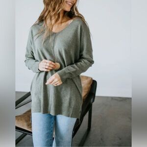 💥Cupio Cozy Green V-Neck Lightweight Long Sleeves Tunic Top M